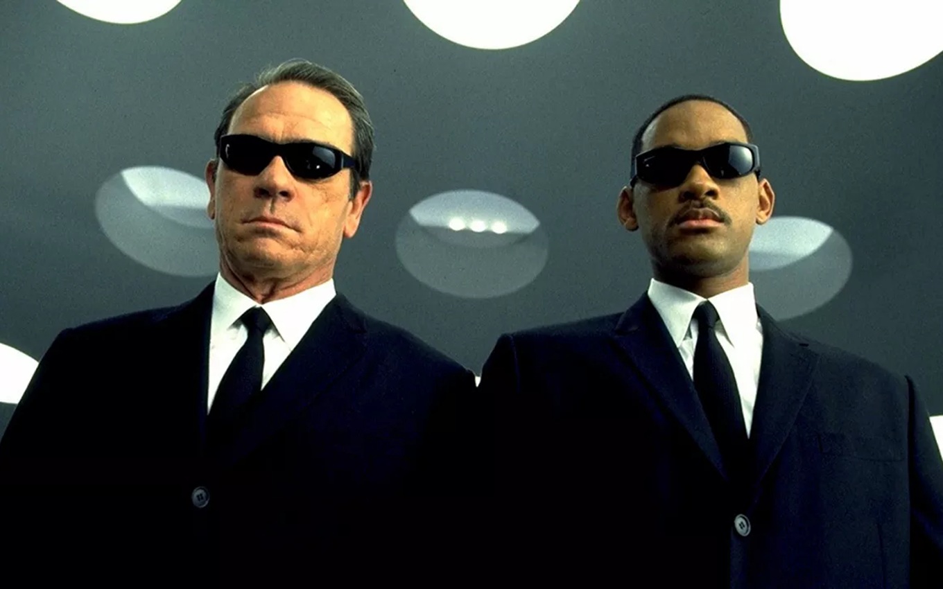 Tommy Lee Jones e Will Smith em Homens de Preto