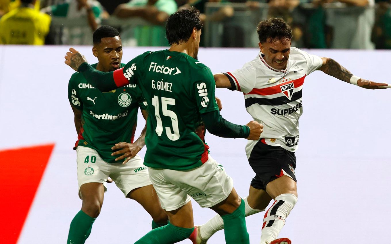 Vai passar no YouTube? Onde assistir São Paulo x Palmeiras ao vivo hoje