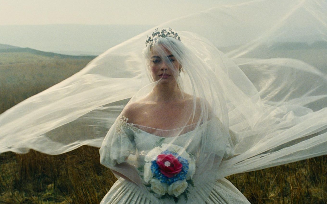 Emerald Fennell provoca polêmica com 'O Morro dos Ventos Uivantes' estrelado por Margot Robbie e Jacob Elordi
